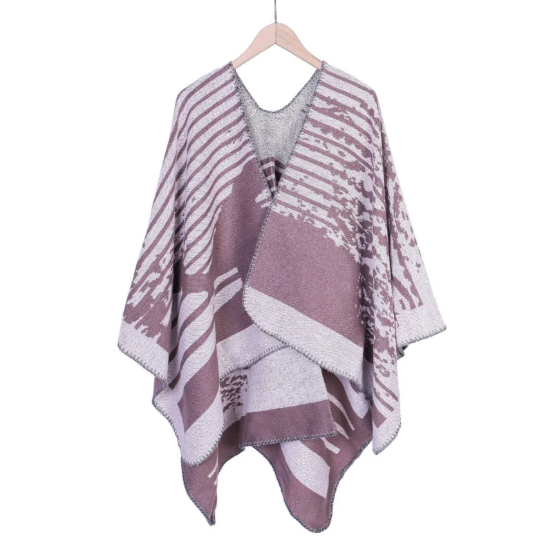 Damen Jacquard-Ruana im Oversize-Kimono-Fall aus Feinstrick – Célinea
