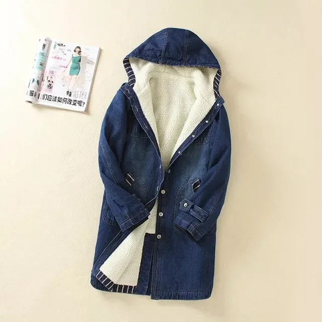 Damen gefütterter Denim Parka mit Teddyfutter, Kapuze und aufgesetzten Taschen – Célinea