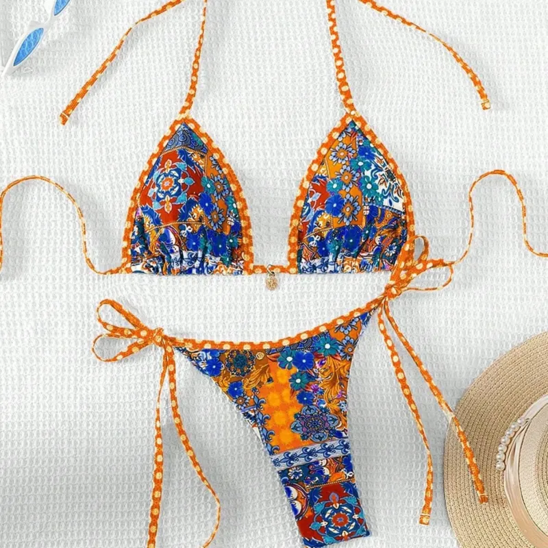 Damen Triangel-Bikini mit buntem floralen Muster und verstellbaren Bändern – Maréssa