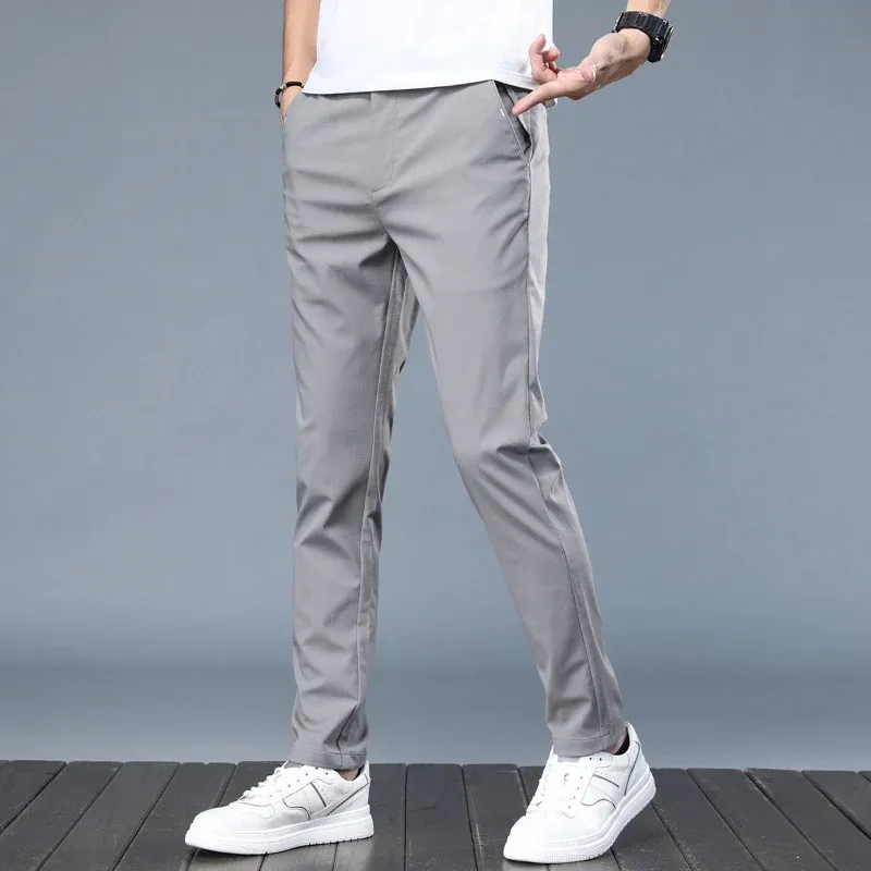 Herren Elegante Freizeithose mit bequemer Passform und praktischen Taschen – Sorevano