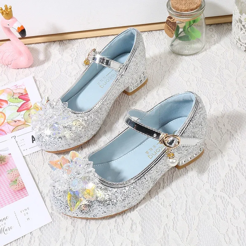 Mädchen Ballerinas mit funkelnden Kristallblüten und Glitzer
