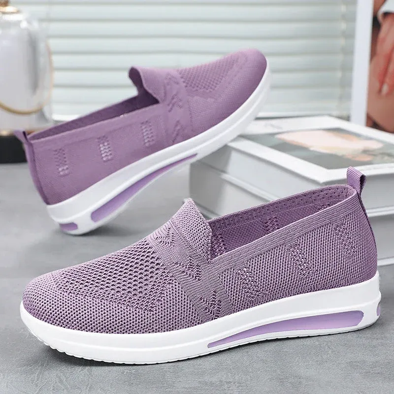 Damen Atmungsaktive Slip-On Sneakers mit flexiblem Obermaterial und komfortablem Fußbett – Névara