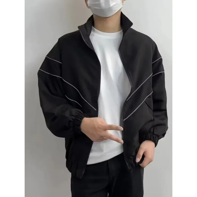 Unisex Sportliche Windjacke mit hohen Kragen und reflektierenden Akzenten – Taviero