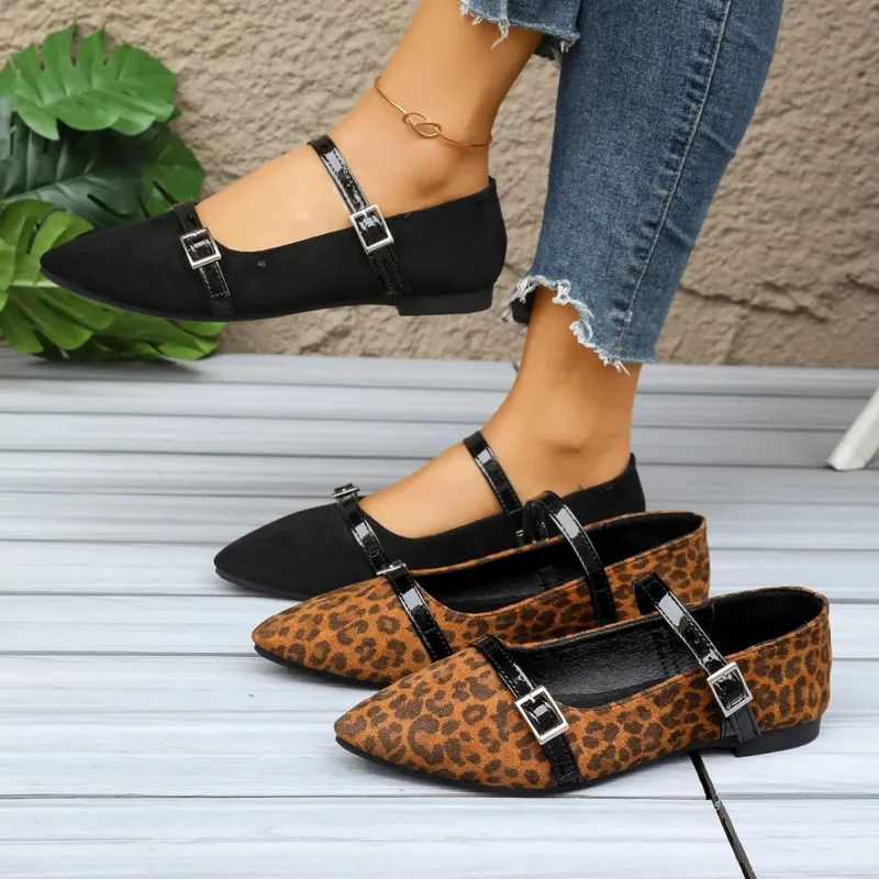 Damen spitze Slipper im Leopardenmuster mit doppelten Lackriemen und verstellbaren Metallschnallen – Lioré
