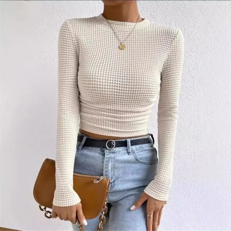 Damen tailliertes kurzgeschnittenes Waffelstrickshirt mit Rundhalsausschnitt und figurbetonter Passform – Avérine
