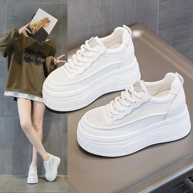 Damen Plateau-Sneaker mit modischen Mesh-Elementen und komfortabler Sohle – Névara
