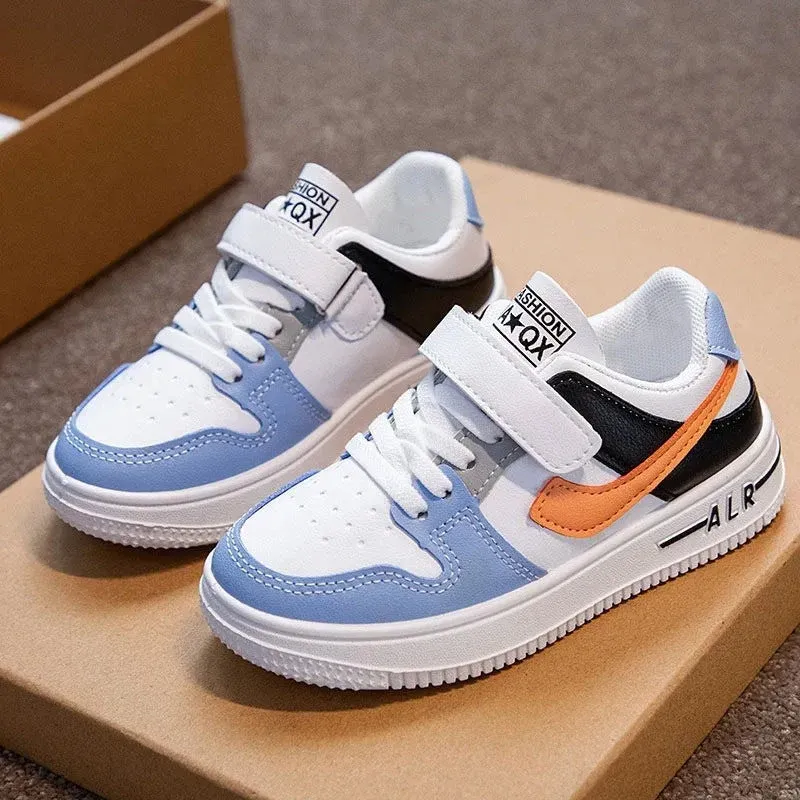 Damen Sportliche Kindersneaker mit verstellbarem Klettverschluss und rutschfester Sohle – Névara