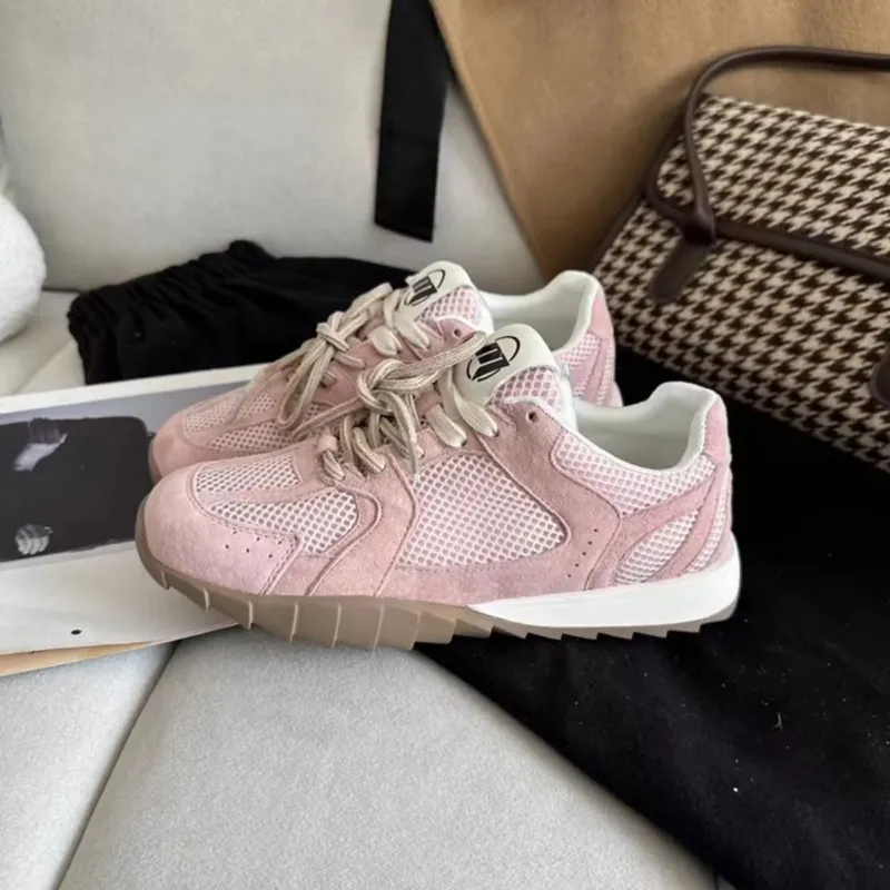 Damen Sportliche Sneakers mit atmungsaktiver Mesh-Oberfläche und rutschfester Laufsohle – Névara