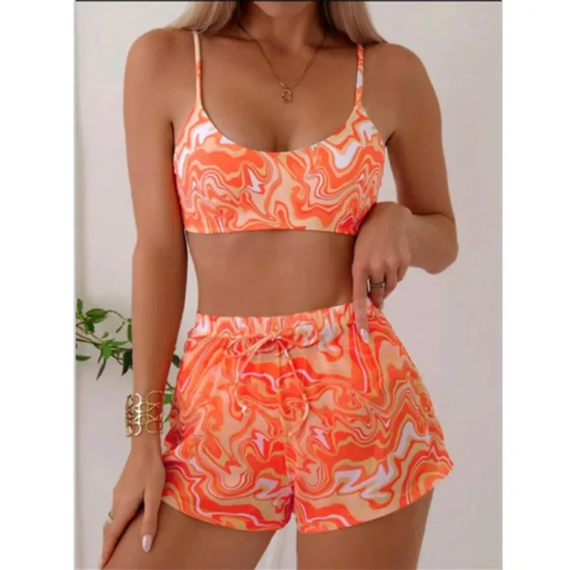 Damen Bikini-Set mit stylischem Wellenmuster und bequemen Shorts – Maréssa