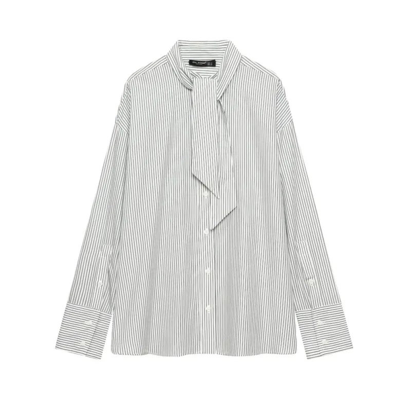 Damen gestreifte Bluse mit Schluppe, verdeckter Knopfleiste und Oversize-Schnitt – Élovi