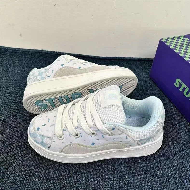 Damen Sportliche Sneaker mit verspieltem Design und rutschfester Sohle – Névara