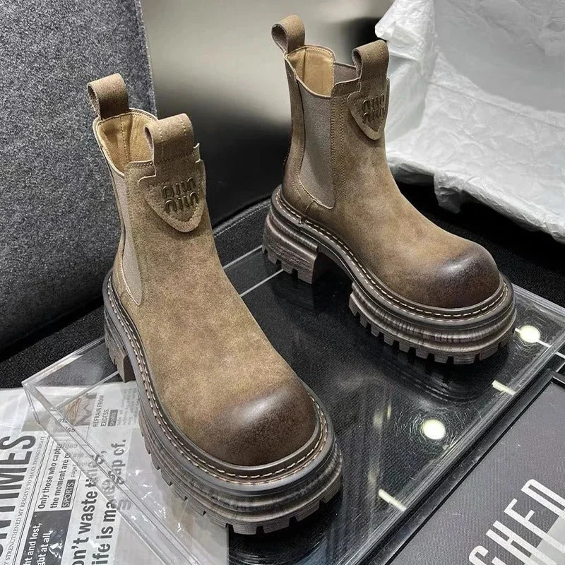 Damen Lederstiefel mit Chunky Plateau & Trendigem Design – Lioré